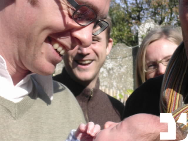 Parenti - Julian - 20041010 13.09 - Battesimo - 588-FDM.JPG